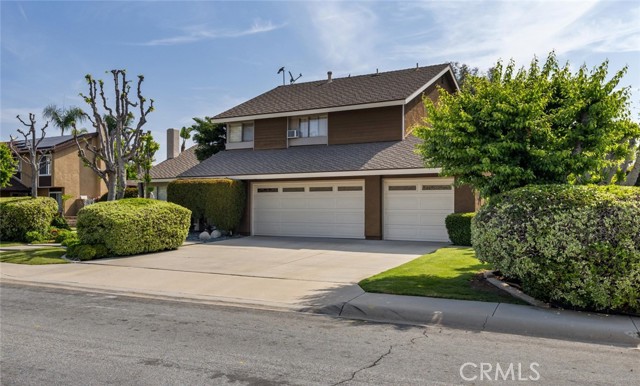 Detail Gallery Image 2 of 39 For 4466 Rainbow Ln, Yorba Linda,  CA 92886 - 4 Beds | 2/1 Baths