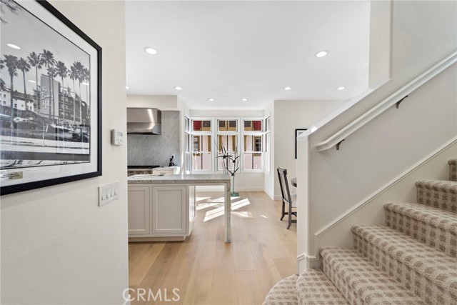 Detail Gallery Image 5 of 26 For 2534 Bungalow Pl #87,  Corona Del Mar,  CA 92625 - 3 Beds | 2/1 Baths