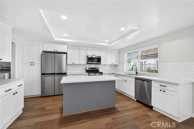 Image 19 of 60 For 11370 Nashawena Court