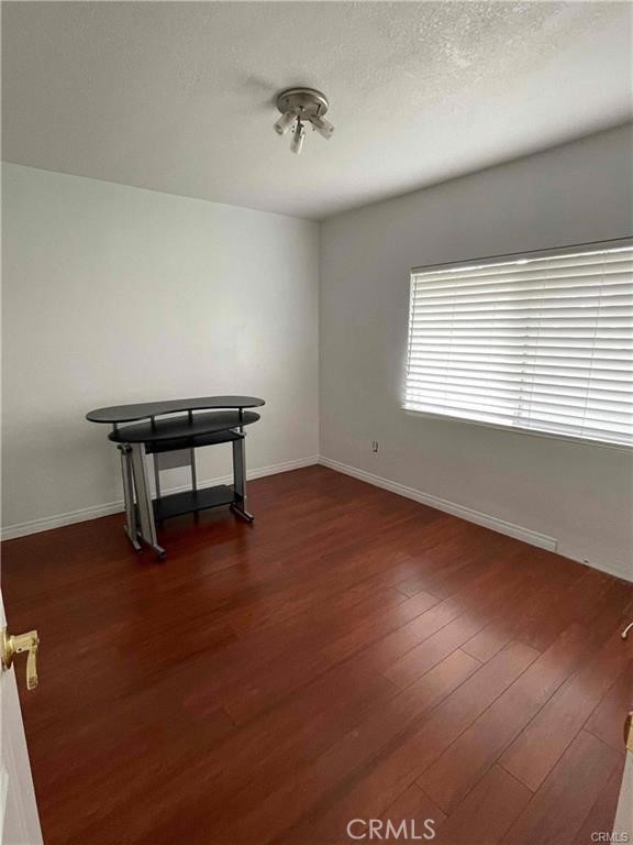 Detail Gallery Image 10 of 10 For 2001 Rancho Dr, Riverside,  CA 92507 - 4 Beds | 2 Baths