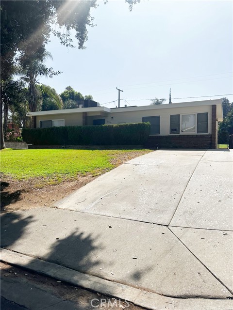 6590 Piccadilly St, Riverside, CA 92506