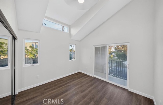 2529 Walnut photo 8