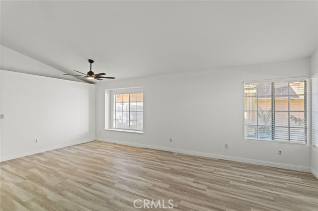 Detail Gallery Image 4 of 34 For 3178 Dogwood Dr, Corona,  CA 92882 - 3 Beds | 2 Baths