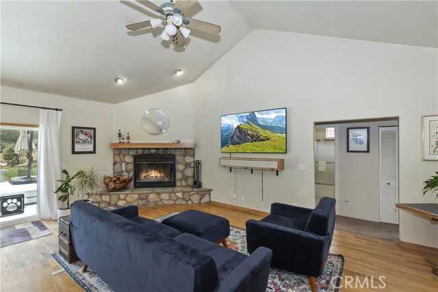 Detail Gallery Image 18 of 50 For 1285 Skyview Ct, Big Bear City,  CA 92314 - 3 Beds | 2 Baths