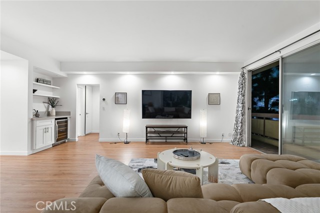 Detail Gallery Image 3 of 30 For 321 S San Vicente Bld #507,  Los Angeles,  CA 90048 - 2 Beds | 2 Baths