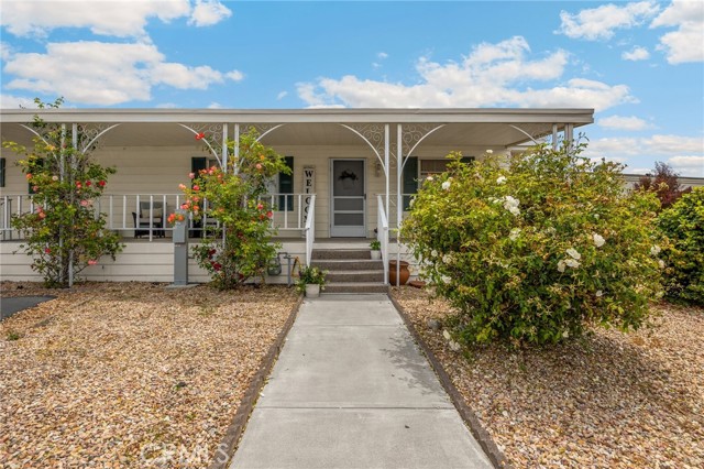 Detail Gallery Image 2 of 30 For 16222 Monterey Ln #193,  Huntington Beach,  CA 92649 - 2 Beds | 2 Baths