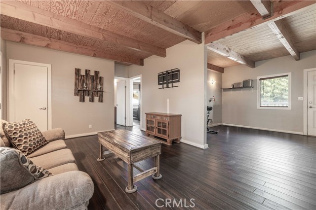 Detail Gallery Image 8 of 43 For 276 Stanford Way, Big Bear City,  CA 92314 - 4 Beds | 2 Baths