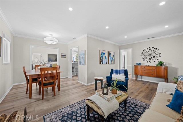Image 5 of 46 For 2236 Albury Avenue