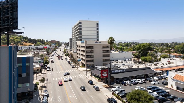 Image 9 of 14 For 16601 Ventura Boulevard