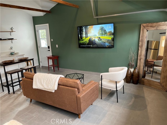 Detail Gallery Image 23 of 30 For 5715 Cahill Ave, Tarzana,  CA 91356 - 3 Beds | 2 Baths