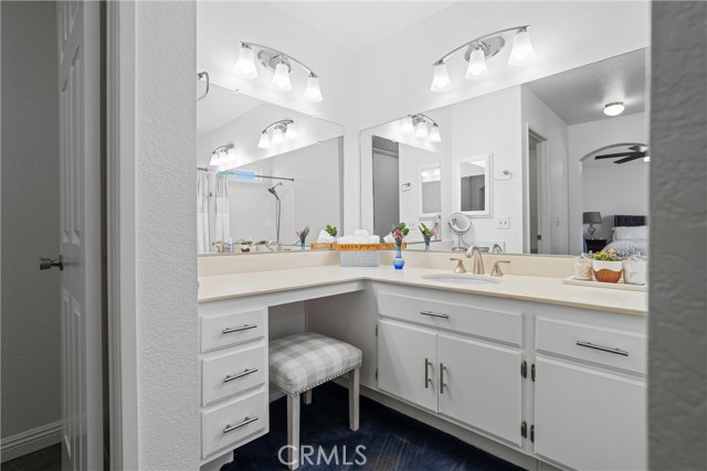 1605 Kings Road, Palmdale CA: https://media.crmls.org/medias/f6e970e8-52f8-4ebc-b64c-e11c8d1af307.jpg