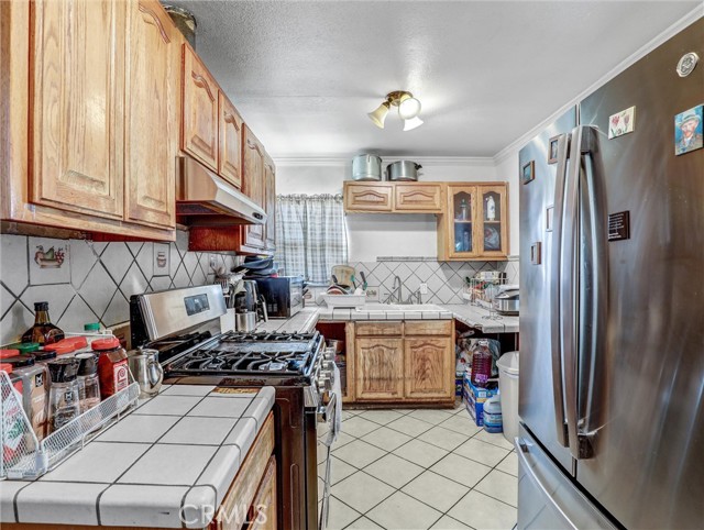 Detail Gallery Image 9 of 28 For 6156 Mckinley Ave, South Gate,  CA 90280 - 4 Beds | 2 Baths