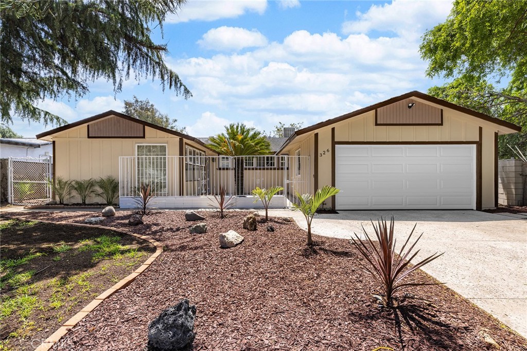 326 Foxbury Avenue, Pomona, CA 91767