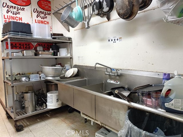 1790 E Lugonia Avenue, Redlands CA: https://media.crmls.org/medias/f6eb6268-5571-412b-85c9-cb6c511deff2.jpg