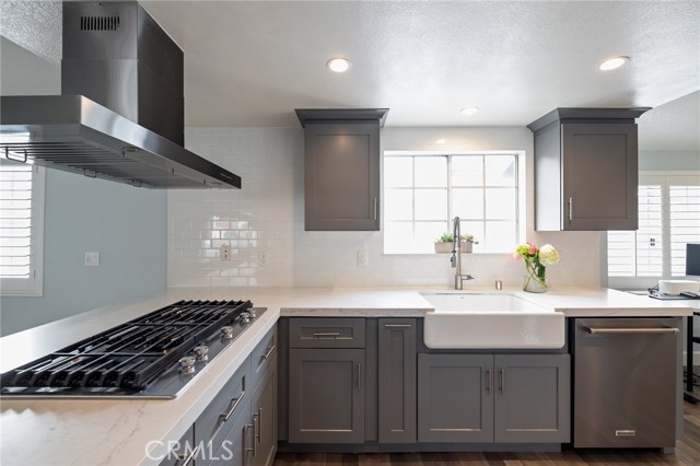 2103 Phelan Lane, Redondo Beach, California 90278, 3 Bedrooms Bedrooms, ,2 BathroomsBathrooms,Residential,Sold,Phelan Lane,SB21265589