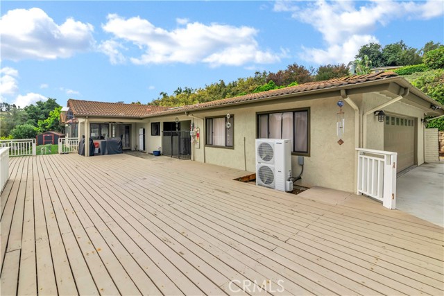 735 Del Valle Drive, Fallbrook CA: https://media.crmls.org/medias/f6ed20b6-a67f-4582-a0f4-3177a2ae6e23.jpg