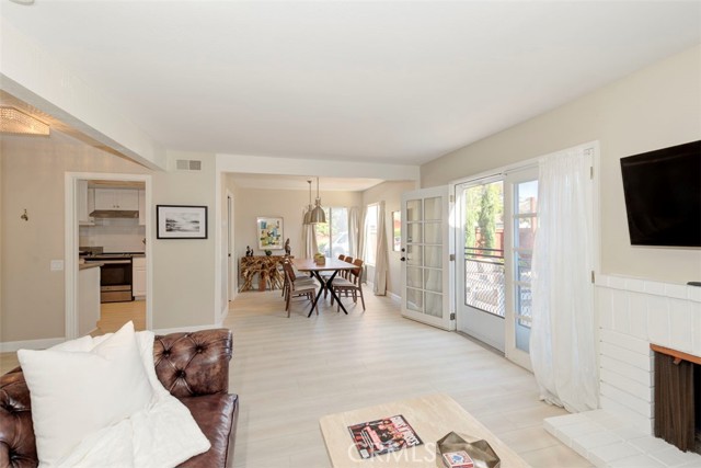 3341 Calle La Veta, San Clemente CA: https://media.crmls.org/medias/f6ed34b6-d272-424d-9d9b-3eb2c9e008b4.jpg
