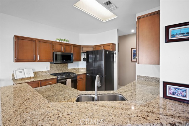 Detail Gallery Image 15 of 37 For 38767 Burgundy, Palm Desert,  CA 92211 - 2 Beds | 2 Baths