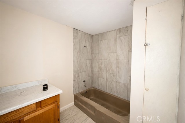 Detail Gallery Image 8 of 23 For 328 N Helena, Ridgecrest,  CA 93555 - 4 Beds | 2 Baths