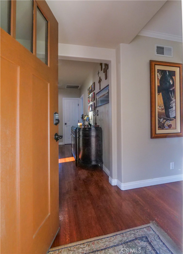 MLS #SB25175764 img 4