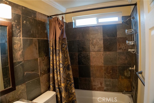 21983 Centurion, Saugus CA: https://media.crmls.org/medias/f6eeabb2-4363-4b96-9ba7-30fe3f3b798a.jpg