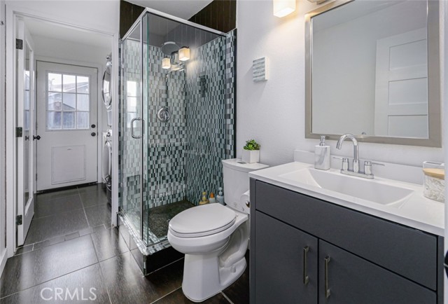 20121 Bushard Street, Huntington Beach CA: https://media.crmls.org/medias/f6eeada8-65e9-4431-b6a6-7af9a99482a9.jpg