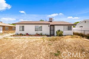 Detail Gallery Image 2 of 22 For 38514 Frontier Ave, Palmdale,  CA 93550 - 3 Beds | 1/1 Baths