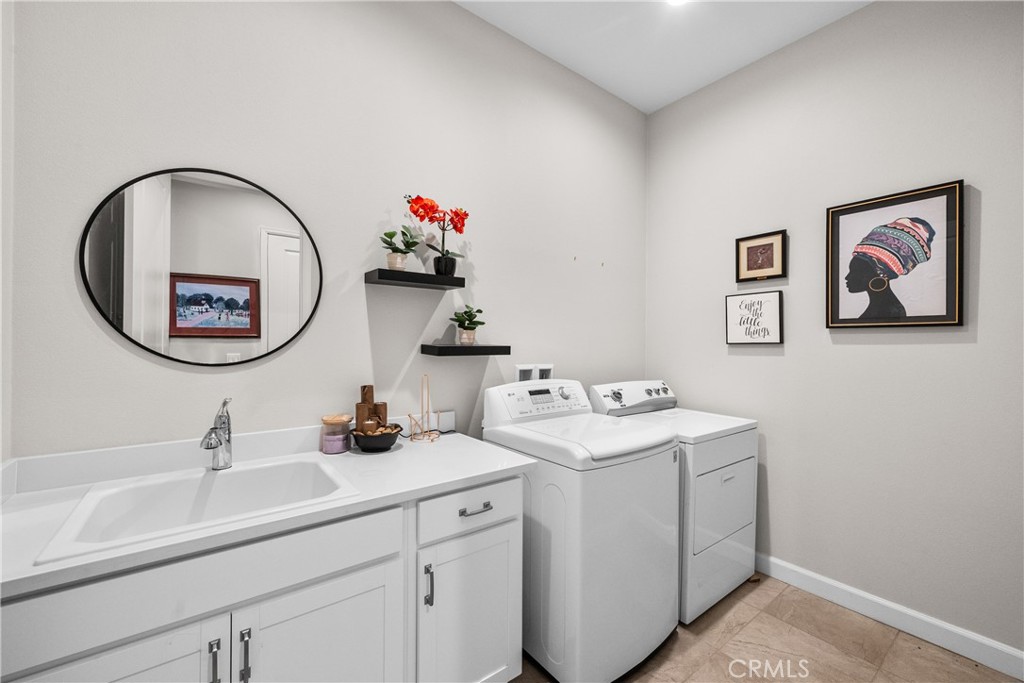 MLS #OC25159239 img 29