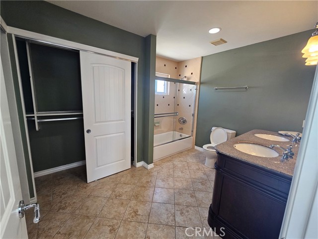 1910 California Street, Huntington Beach CA: https://media.crmls.org/medias/f6efd145-a745-4ad6-939d-4c403fa19610.jpg