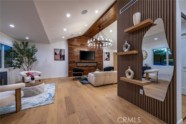 Detail Gallery Image 39 of 45 For 5652 Lemp Ave, North Hollywood,  CA 91601 - 5 Beds | 4 Baths