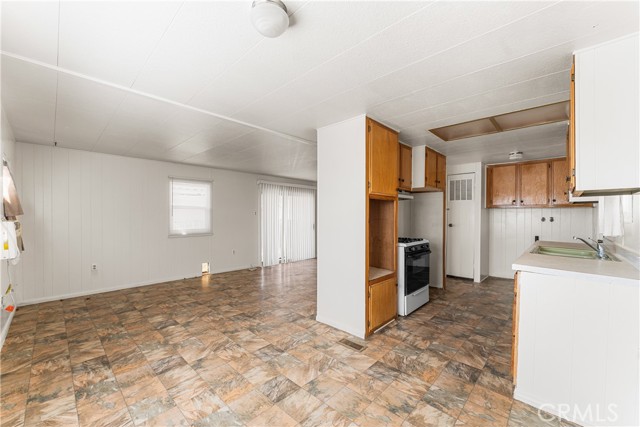 2 Bed Home for Sale in Rosamond, California