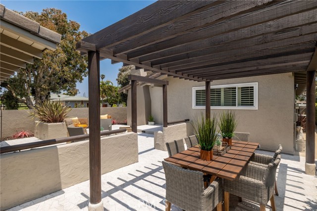 1821 Herrin Street, Manhattan Beach, California 90266, 3 Bedrooms Bedrooms, ,2 BathroomsBathrooms,Residential,For Sale,Herrin,SB24138438