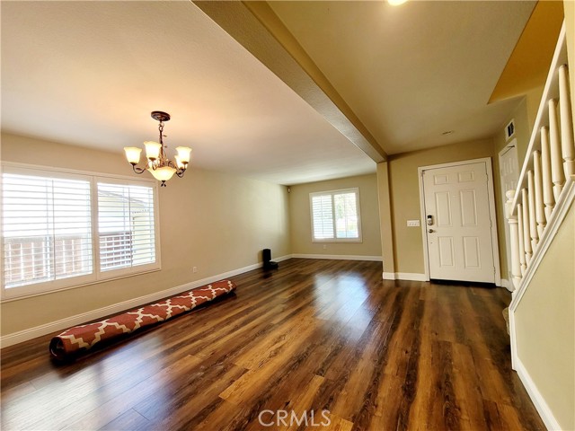 Detail Gallery Image 14 of 23 For 11223 Evergreen Loop, Corona,  CA 92883 - 4 Beds | 3/1 Baths