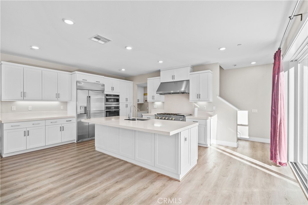 MLS #OC25272647 image #12