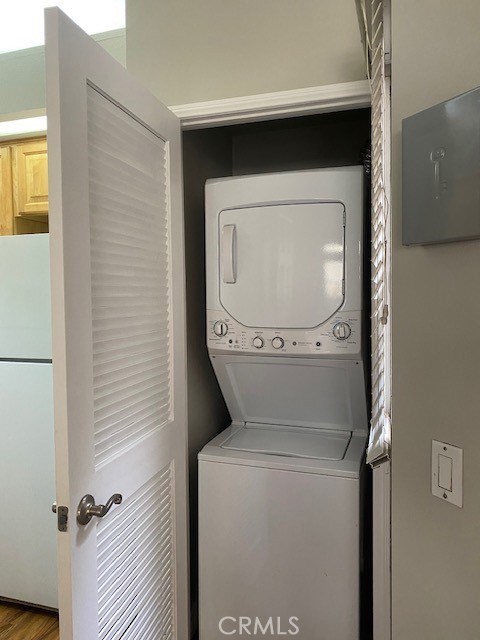 5031 Dorado Dr, Huntington Beach CA: https://media.crmls.org/medias/f6f24bec-1d7e-4170-8244-6b653d2eb1ee.jpg