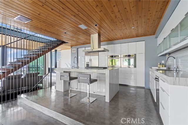 Detail Gallery Image 23 of 52 For 2917 Durand Dr, Los Angeles,  CA 90068 - 3 Beds | 2/1 Baths