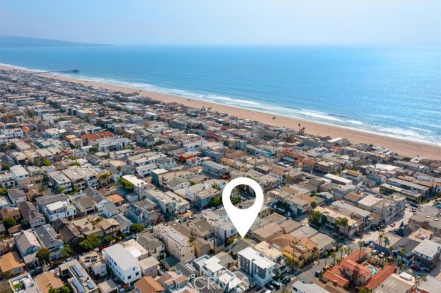 417 34th Place, Manhattan Beach, California 90266, 3 Bedrooms Bedrooms, ,3 BathroomsBathrooms,Residential,Sold,34th,SB21218026