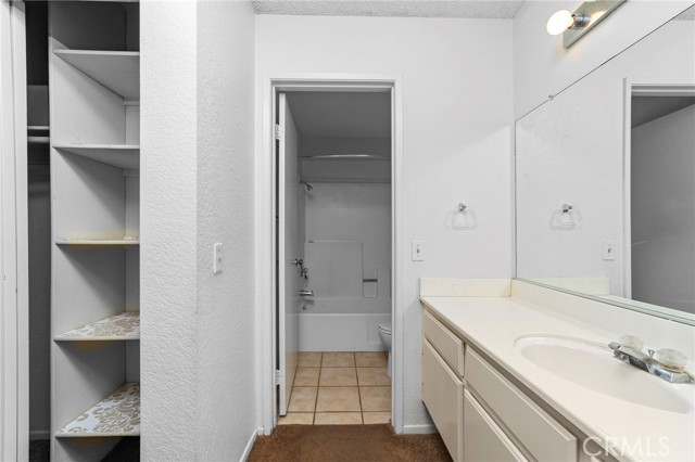 202 Evergreen Court, Azusa CA: https://media.crmls.org/medias/f6f4f0ed-313a-49d2-b4dc-635778acb946.jpg