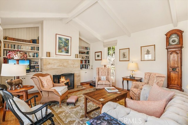 1078 Wykoff Way, Laguna Beach CA: https://media.crmls.org/medias/f6f5d64b-26da-4801-9ab7-27628b712920.jpg