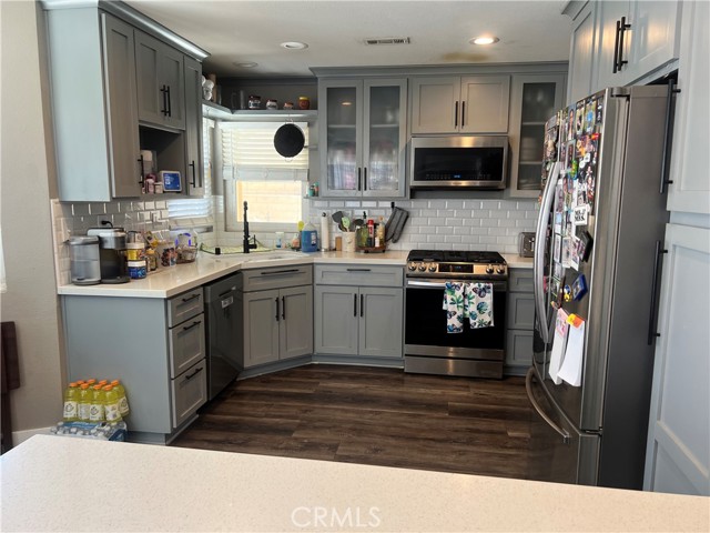 Detail Gallery Image 15 of 32 For 25886 Faircrest Cir, Hemet,  CA 92544 - 4 Beds | 2/1 Baths