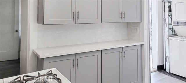 Detail Gallery Image 7 of 19 For 1134 E Chestnut St, Glendale,  CA 91205 - 2 Beds | 1 Baths