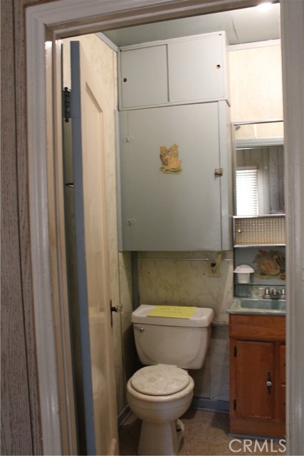 11842 Lindale Street, Norwalk CA: https://media.crmls.org/medias/f6f6bd44-7659-4912-80bd-5eef9fa90752.jpg