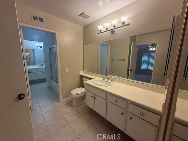 Detail Gallery Image 18 of 24 For 41 Oxford #10,  Irvine,  CA 92612 - 2 Beds | 2 Baths