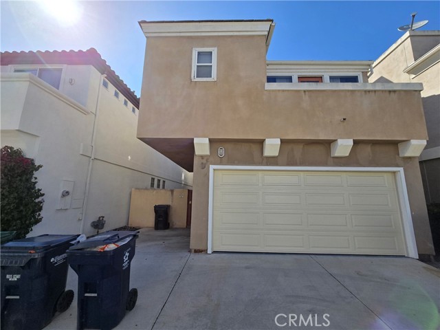 624 Goldenwest Street, Huntington Beach CA: https://media.crmls.org/medias/f6f7ab94-bfd4-4e03-811d-ebb0832e5e5e.jpg