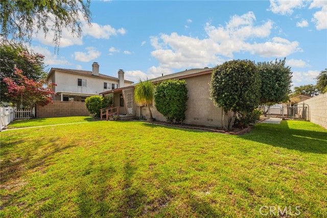2100 W Valencia Drive, Fullerton CA: https://media.crmls.org/medias/f6f7b1e7-6e29-4285-b279-5eaf29d162d5.jpg