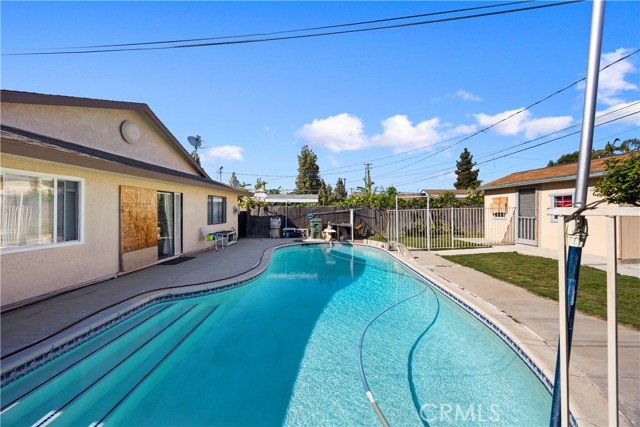 1118 Kwis Avenue, Hacienda Heights CA: https://media.crmls.org/medias/f6f7bfd5-3fdd-4cd4-9292-98141bd2f271.jpg
