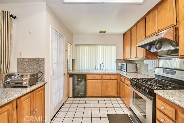 Detail Gallery Image 9 of 22 For 1144 Walnut Grove Ave #C,  Rosemead,  CA 91770 - 2 Beds | 3 Baths