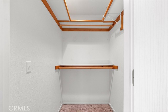 318 Meadowood Drive, Orland CA: https://media.crmls.org/medias/f6f894a0-9b0c-4f79-9eef-cfbda00436f0.jpg