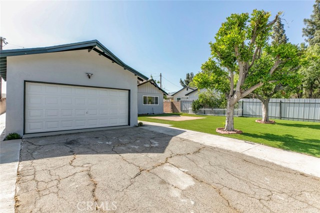 Detail Gallery Image 5 of 44 For 11127 Monogram Ave, Granada Hills,  CA 91344 - 3 Beds | 2 Baths