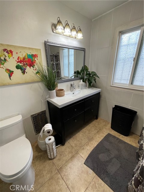 Detail Gallery Image 16 of 30 For 2851 Lancer, Pomona,  CA 91768 - 5 Beds | 3/1 Baths